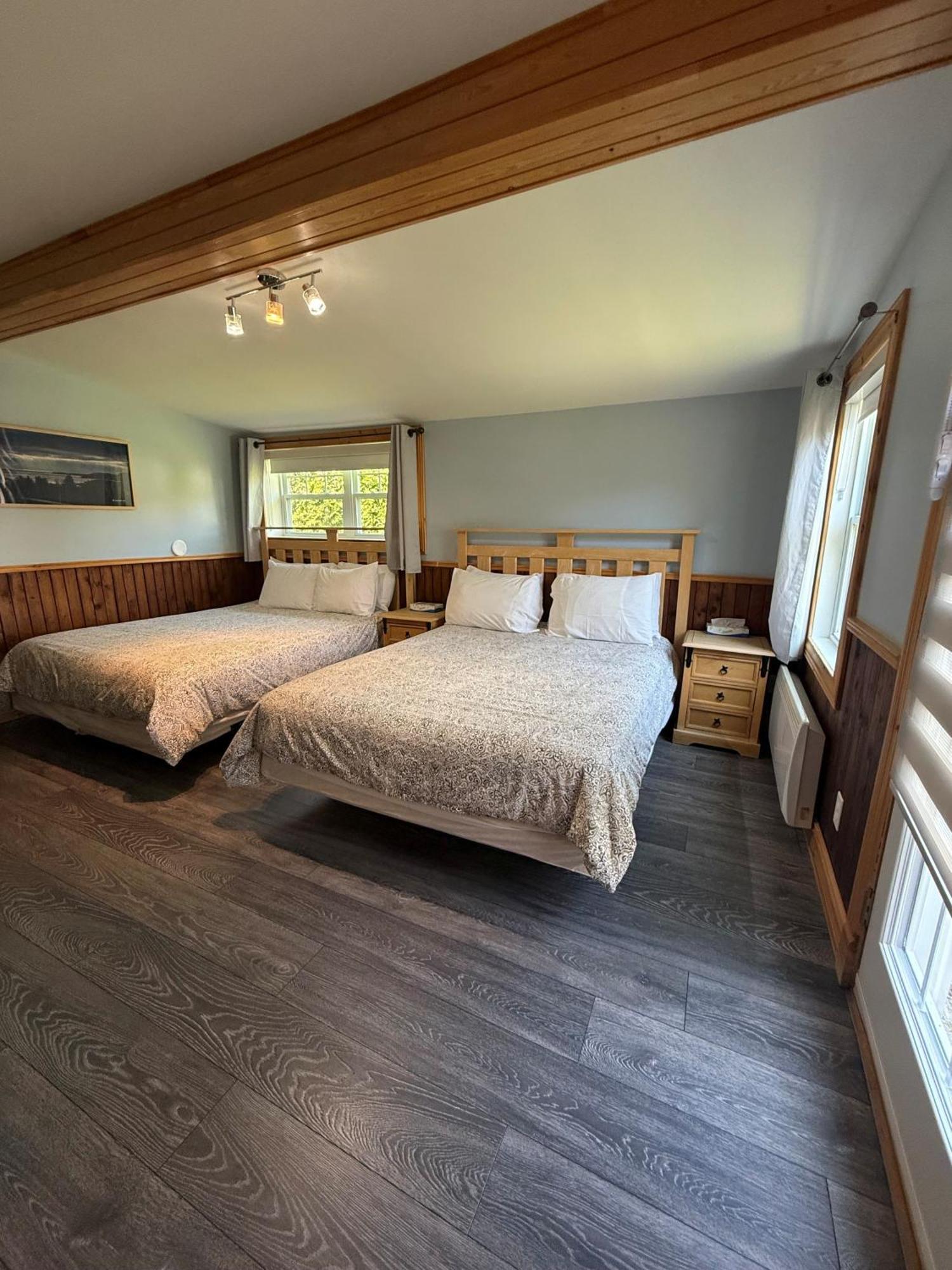 La Galouine Auberge Tadoussac Buitenkant foto