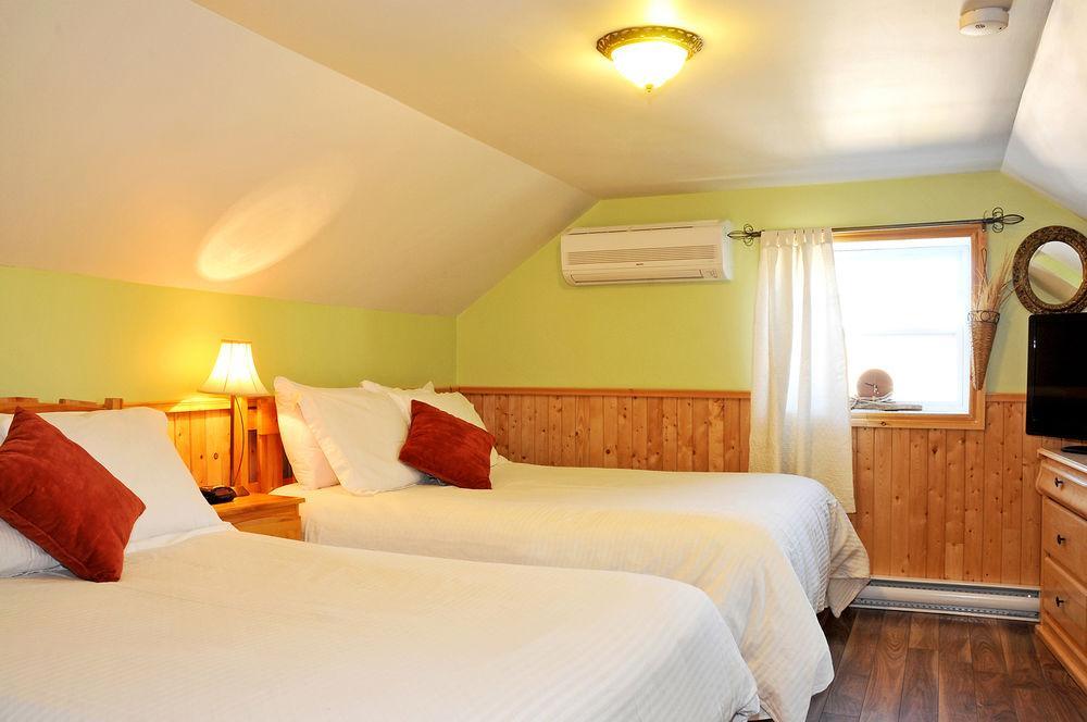 La Galouine Auberge Tadoussac Buitenkant foto