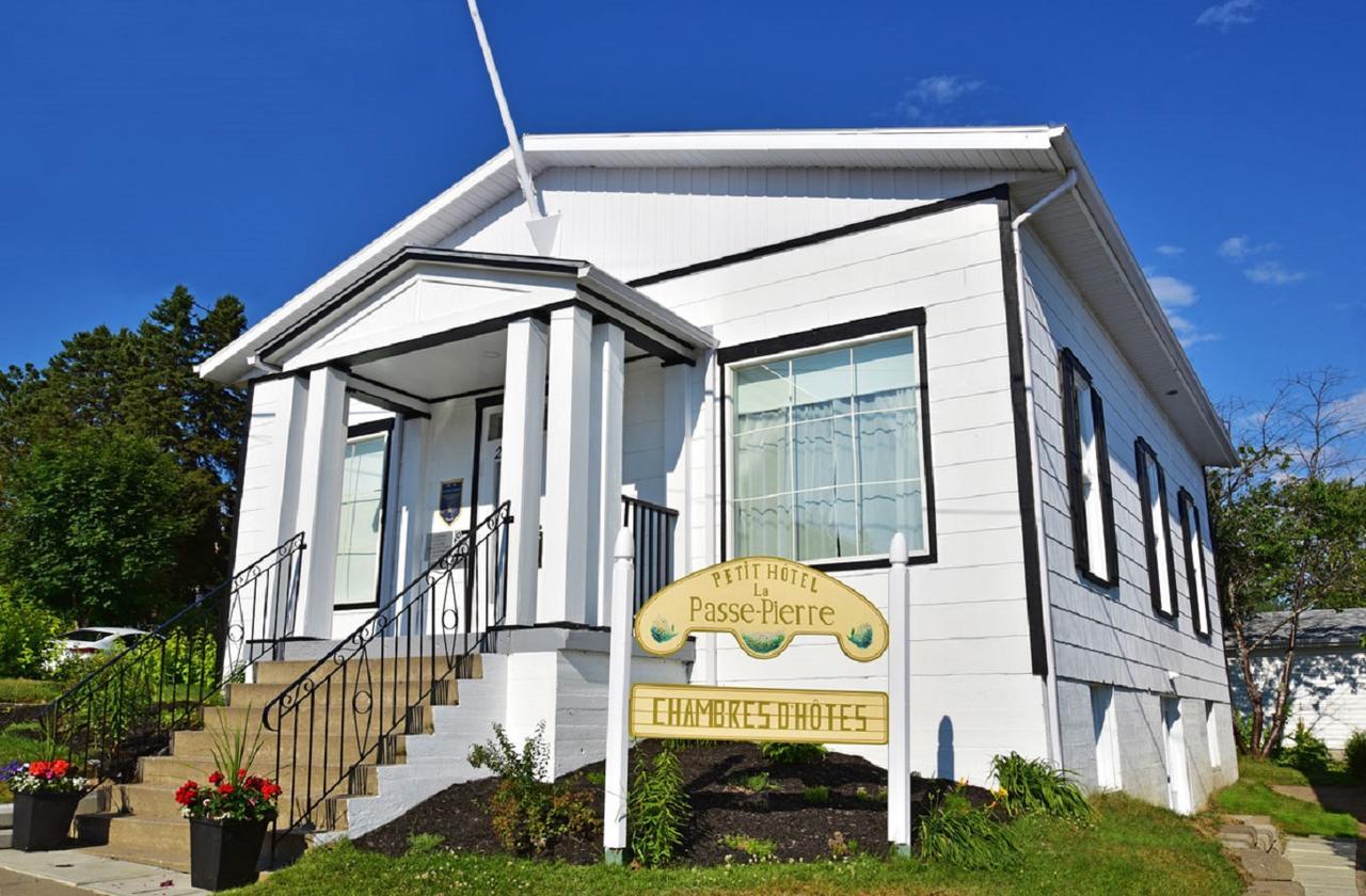 La Galouine Auberge Tadoussac Buitenkant foto