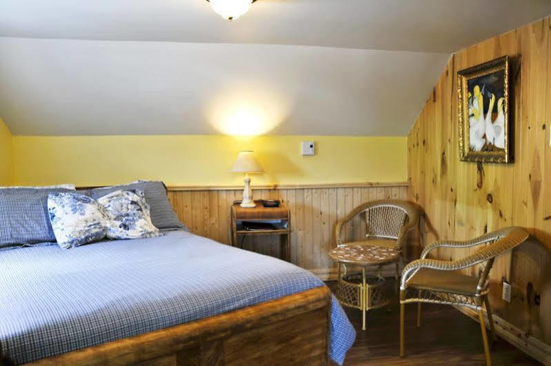 La Galouine Auberge Tadoussac Buitenkant foto